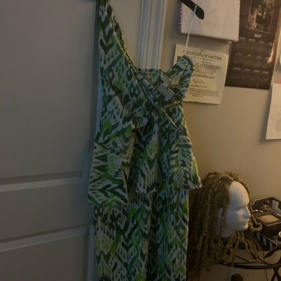 Multi colored dress with one side cape - Picture 2 of 5
